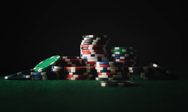 Mobile interface optimized for portrait play and quick hand resolution m11slot login mobile app showing live Teen Patti table on smartphone screen